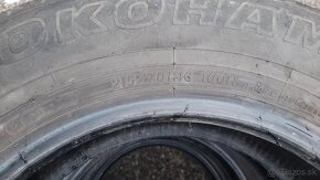 215/70R16. 100H. Yokohama zimné - 4