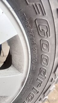 BF Goodrich 265/65r17 Mud-Terrain - 4