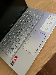 Asus VivoBook 14 notebook - 4