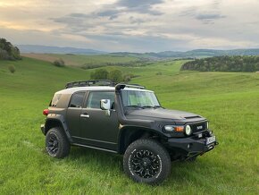 Toyota FJ Cruiser 4,0i automat - 4