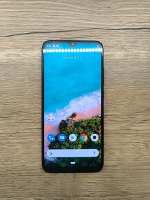 PREDÁM Xiaomi Mi A3 LTE 128GB sivý - 4