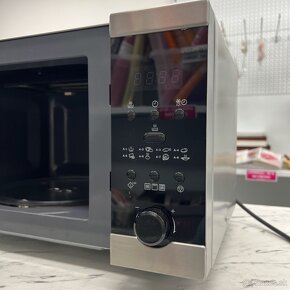 Mikrovnná rúra Electrolux EMS20300X - 4