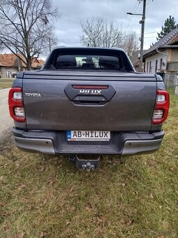 Toyota HILUX 2.8D 4D pick Up Double Cab - 4