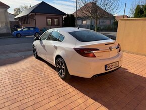 Predám Opel Insignia Cosmo 2,0 CDTI  Hatchback diesiel - 4