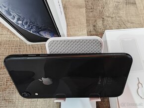 Apple iPhone XR 128GB - 4