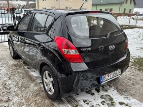 Hyundai i20 1.2 benzin 2011 PLNE POJAZDNÉ - 4