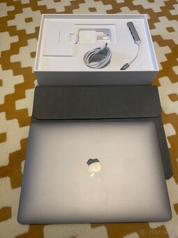 MacBook Air 2020 (Retina 13 - inch 2020) - 4