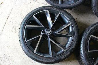 19"--ORIGINAL---ŠKODA--SUPER---VEGA---5x112 R19--LETNA SADA - 4