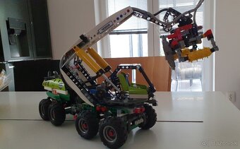 LEGO Technic 42080 Lesnícky stroj - 4