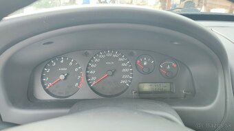 Nissan Almera 1.8 benzin 2001 - 4