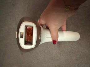 EPILATOR PHILIPS LUMEA - 4