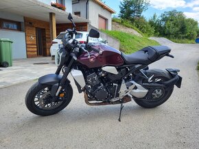 Honda CB 1000R - 4