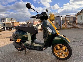 2022 PIAGGIO VESPA 300 GTS HPE RACING SIXTIES 3000 km - 4