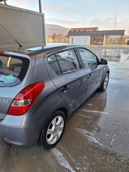 Hyundai i20 Benzin+LPG - 4