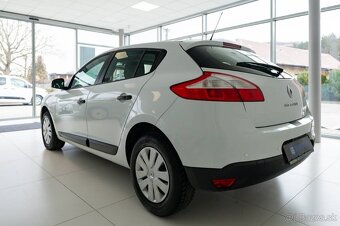 Renault Mégane 1.6 16V - 4