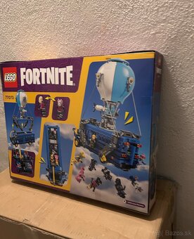 LEGO® Fortnite 77073 Battle Bus - 4