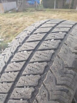 Predám zimné pneumatiky Barum 205/65 R16 C - 4