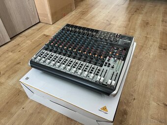 Behringer XENYX QX2222 USB Analógový mixpult - 4