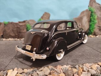 Prodám model 1:18 chrysler airflow 1936 - 4