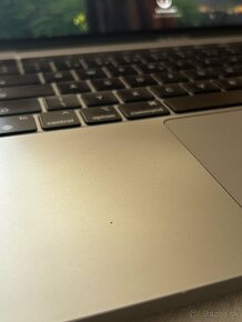 MacBook Pro M2 2022 - 4