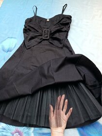 Čierne šaty - 4