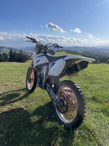 Yamaha yzf 250 - 4