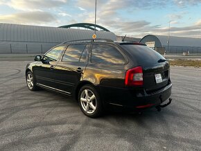 ŠKODA OCTAVIA COMBI 1.6 TDI 77kw 2010 - 4