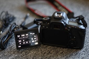 Canon EOS 6D Mark II - 4