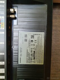 LCD SAMSUNG UE40NU7182U - 4