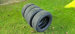 Celoročné pneumatiky Nokian 225/60 R17 103H XL - 4