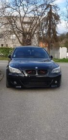 Predny M naraznik pre BMW E60 a E61 - 4