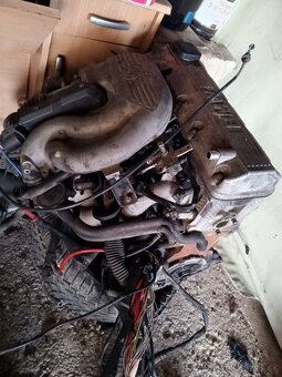 Bmw e36 motor 316i - 4