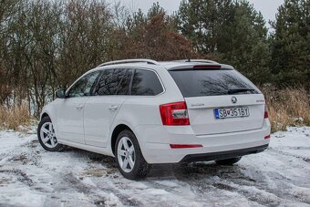 Škoda Octavia Combi 2.0 TDI Elegance/Style DSG - 4