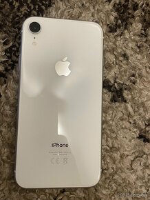 iPhone XR - 4