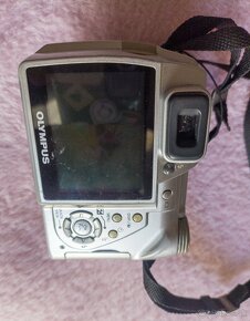 Olympus SP-510UZ - 4