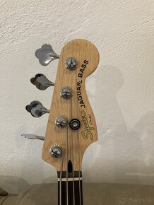 Squier Jaguar Bass - 4