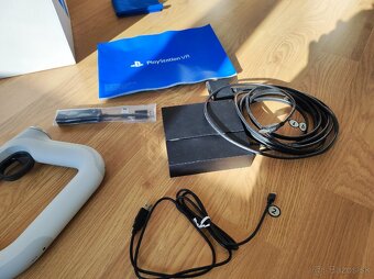 Playstation Virtual Reality PS4/PS5 + prislusenstvo - 4