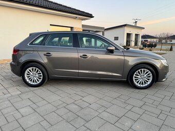 Audi A3 1.6TDI DSG Sportback - 4