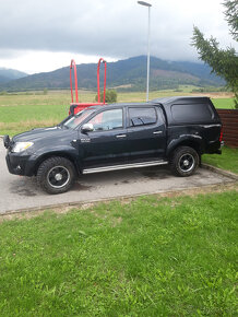 Predám Toyotu Hilux 4 WD 3.0TD 126,0 KW - 4