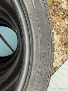 275/40r21 Nokian SUV4 zimné pneu - 4