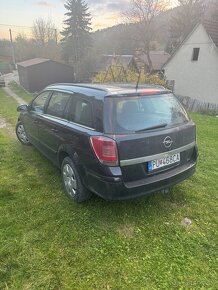 Opel Astra H combi 1,7cdti - 4