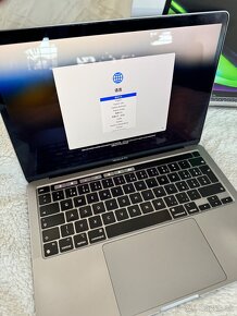 MacBook Pro M1, 256GB - 4