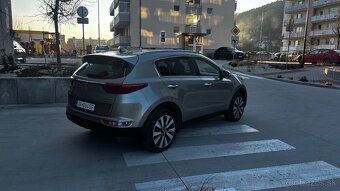 KOA SPORTAGE 2.0 crdi 4x4 A/T - 4