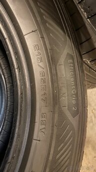 GOOD YEAR 215/65 R17 - 4