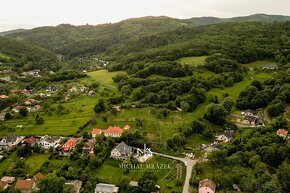 Ponúkame Vám exkluzívne na predaj pozemok o rozlohe cca 2300 - 4