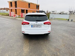 Ford Focus Kombi 1.5 TDCi EcoBlue titaniumA/T, 88kW, A8, 5d. - 4