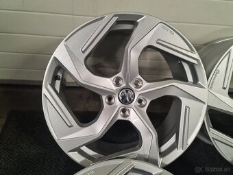 BORBET- 5X112 R19 8,0J ET45 - 4