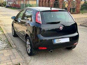 Fiat Grande Punto 1.4 8v Lounge - 4