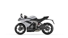 Predám Triumph Daytona 660 - 4