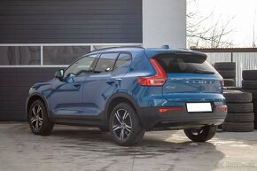 Volvo XC40 B3 Core A/T/Blue/ - 4